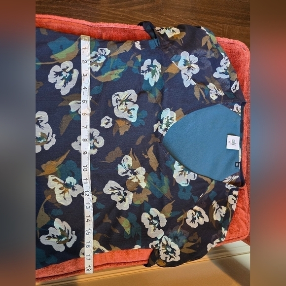 Cabi Pirouette Floral V-Neck Shift Dress Long-Sleeve Ruffle Hem Blue Multi Sz XS - Picture 8 of 14